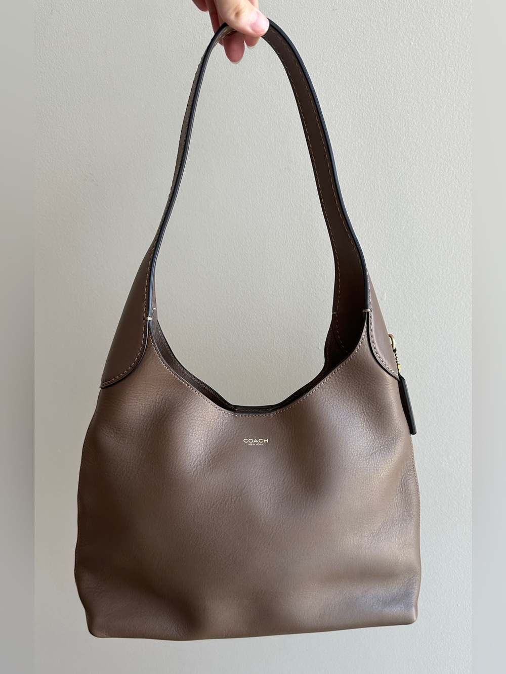 Coach Brooklyn Shoulder Bag 28, Brass/Soft Maple, NWOT - Picture 4 of 13